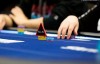 【EV扑克】牌局分析：差牌该怎么赢下底池？