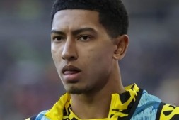 迈博体育 曼联补强中场惨遭贝林厄姆嫌弃,挖角马竞鸡肋却