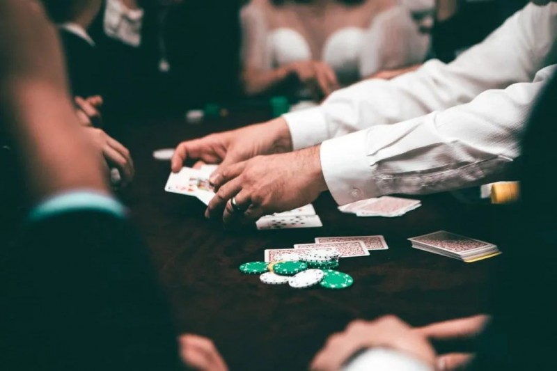 【EV 扑克】牌如人生：从打扑克中学到的人生课程