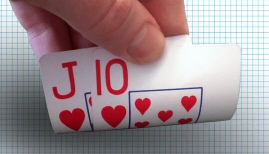 【EV 扑克】策略：不能错过的游戏同花 JT 的技巧！