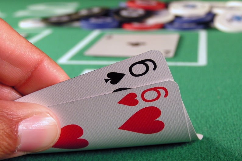【EV 扑克】策略教学：手牌 66 这样玩，能比大多数人赢更多