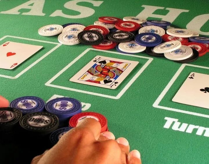 【EV 扑克】话题：为什么说扑克是一种技巧性游戏而非赌博？