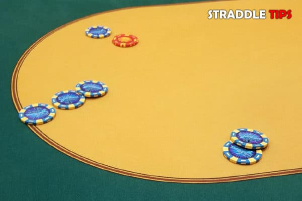 【EV 扑克】教学：玩有 straddle 的常规桌，像 76s 和 33 这种牌是很掉价的