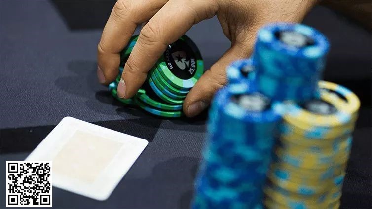 【EV 扑克】牌局分析：对手在河牌下重注，你会认怂弃牌吗？