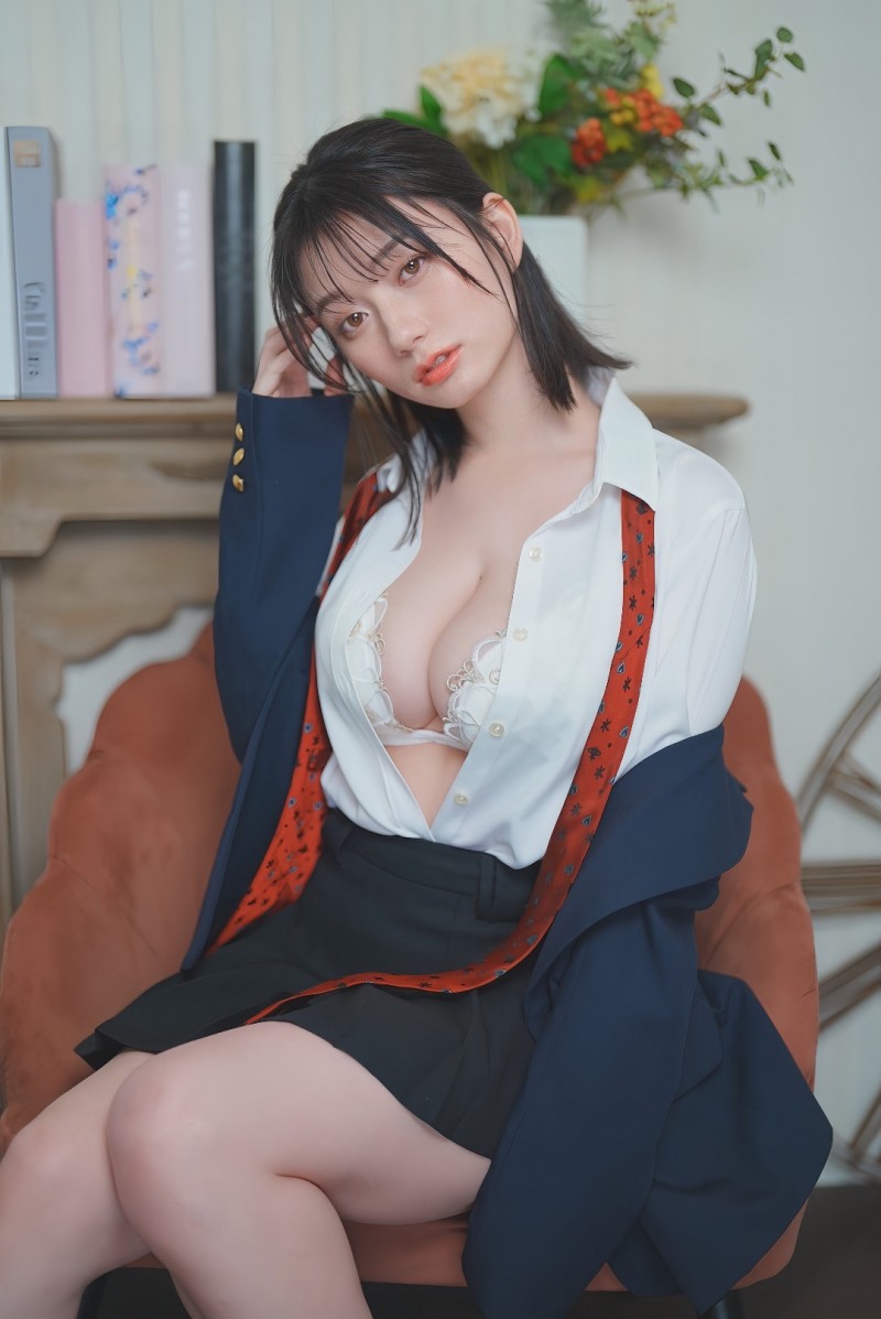 4 月销售排行榜公布！瀬戸环奈更上一层楼四冠王！