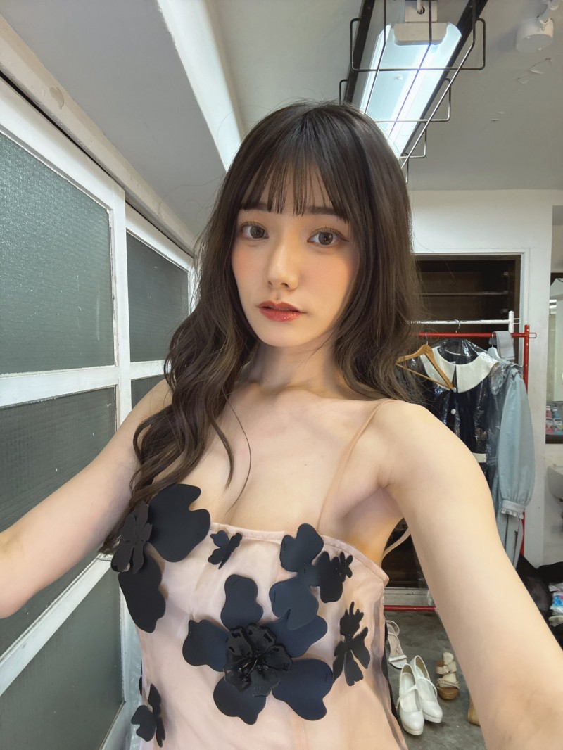 宫下玲奈：三年前拖着一个行李箱来到东京拍 AV 的选择是对的！