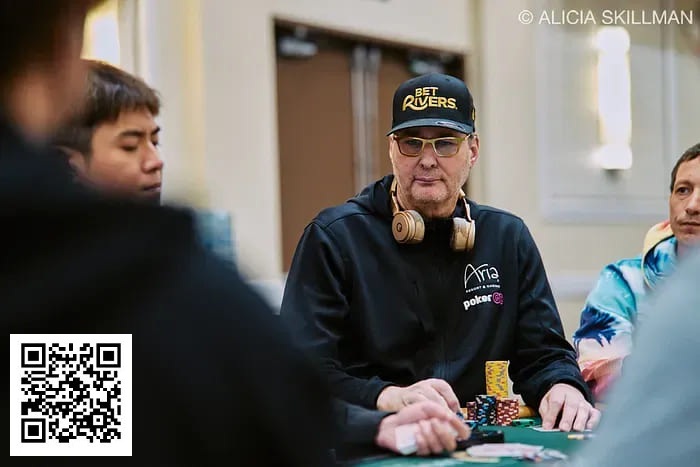 【EV 扑克】惨遭唯一补牌绝杀淘汰，竟能含笑离场？这不像 Hellmuth 啊 | 主赛 Day3