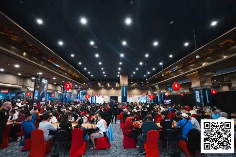 【EV 扑克】PD18 吉隆坡 | 最后 24 强晋级主赛决赛圈 中国选手白云鹏以 548w 记分牌称霸决赛！