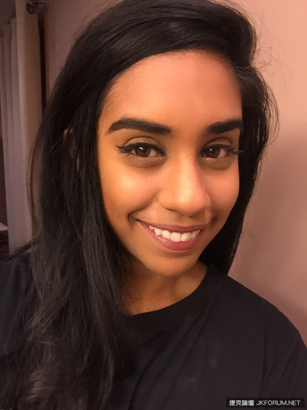 【蜗牛娱乐】不必在意別人眼光 試著擦上大膽色調的口紅出門! 【蜗牛娱乐】不必在意別人眼光 試著擦上大膽色調的口紅出門!