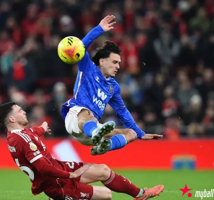 迈博体育:英超-维尔茨造乌龙范迪克致丢球 迈博体育:英超-维尔茨造乌龙范迪克致丢球