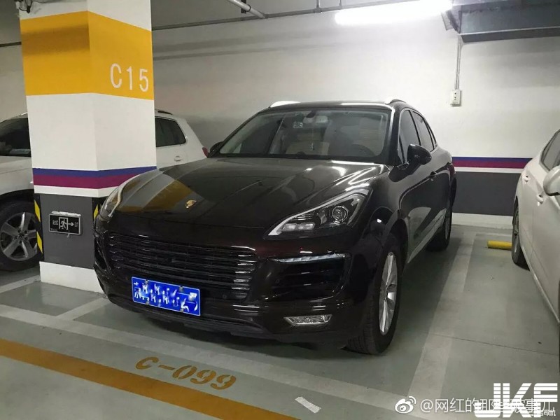 【蜗牛娱乐】很EZ！低調男開700萬「凱燕Cayenne」　她2週爽獻身17次…崩潰了