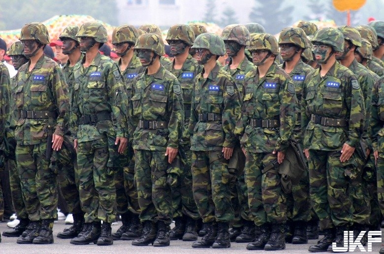 【蜗牛娱乐】害羞木訥追妹總是吃虧？　魯男聊到一半「被嘴哥GG」…結局太慘了