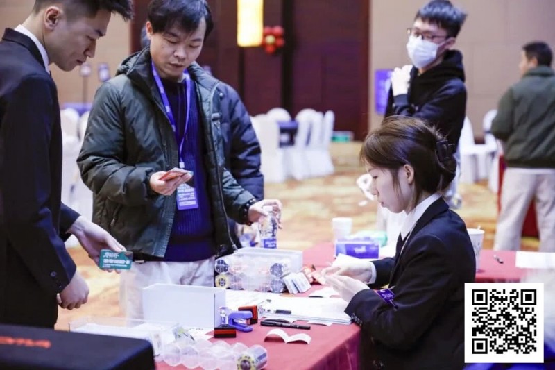 【EV扑克】2026湖南华冠杯益阳站|女神集结,开幕赛冠军诞生,主赛A组开战,117人参赛孙伟业领衔25位选手晋级 【EV扑克】2026湖南华冠杯益阳站|女神集结,开幕赛冠军诞生,主赛A组开战,117人参赛孙伟业领衔25位选手晋级