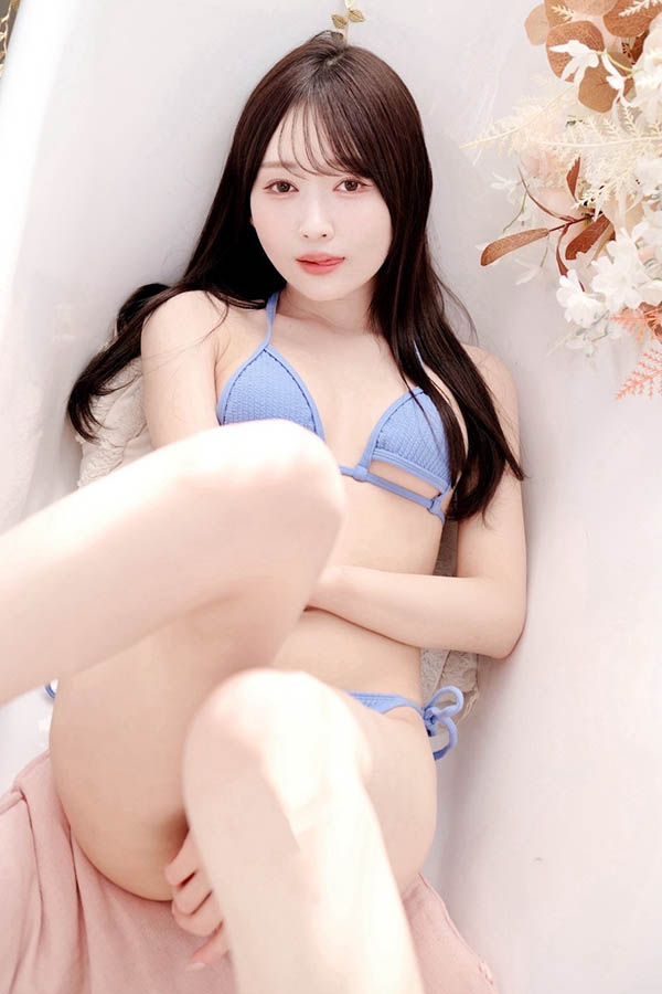 古乃穗乃(PFES-129) 让美乳女前辈「每天用美腿丝袜帮我服务」,「超养眼黑丝视角」有够勾人! 古乃穗乃(PFES-129) 让美乳女前辈「每天用美腿丝袜帮我服务」,「超养眼黑丝视角」有够勾人!