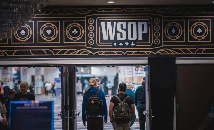 【EV 扑克】300 美元斩获 2026 年 WSOP 金手链!这 5 场低买入金手链赛事,普通人也能圆梦