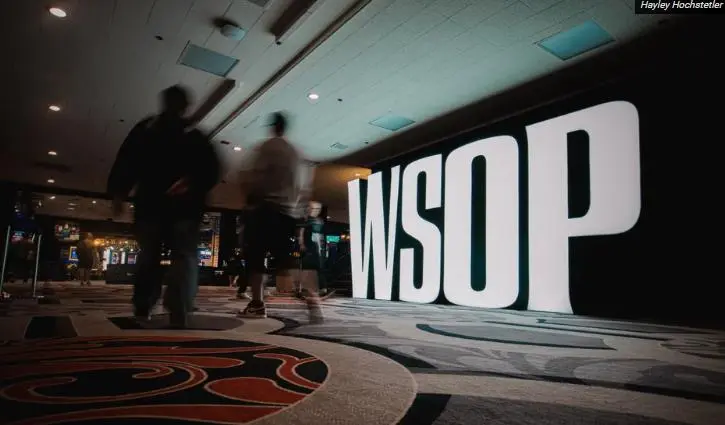 【EV 扑克】想在 WSOP 走得更远？先改掉这三个从线上“继承”来的坏习惯