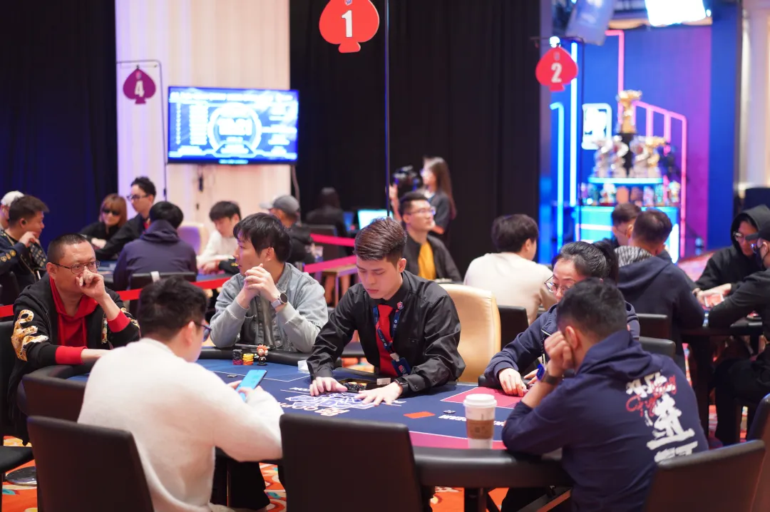 【EV 扑克】PD22 济州站第二日战报｜8:1 悬殊比分进入单挑，罗爽轻松拿下济州开幕赛冠军！