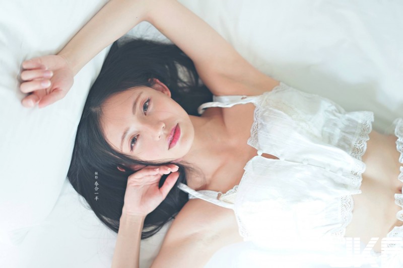 【蜗牛娱乐】人生就是不停的戀愛！「台灣小周迅」完美身材讓人瞬間愛上她！