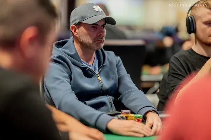 【EV 扑克】AA 大战两家 KK 打出数百 BB 巨池，一人神弃牌保住筹码 |2026 WSOP 主赛