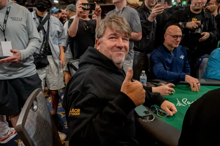 【EV 扑克】WSOP 主赛泡沫圈炸裂：Moneymaker 出局，剩下的人全笑了