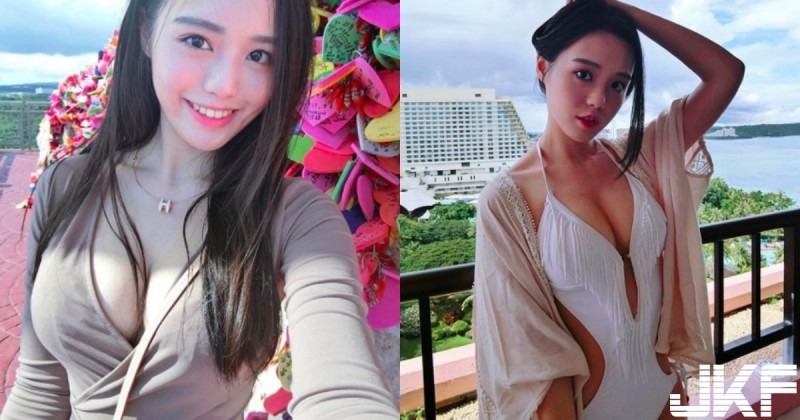 【蜗牛娱乐】網友暴動！氣質正妹胸前「乳量飽滿」，「渾圓奶肉」不小心夾到頭髮～