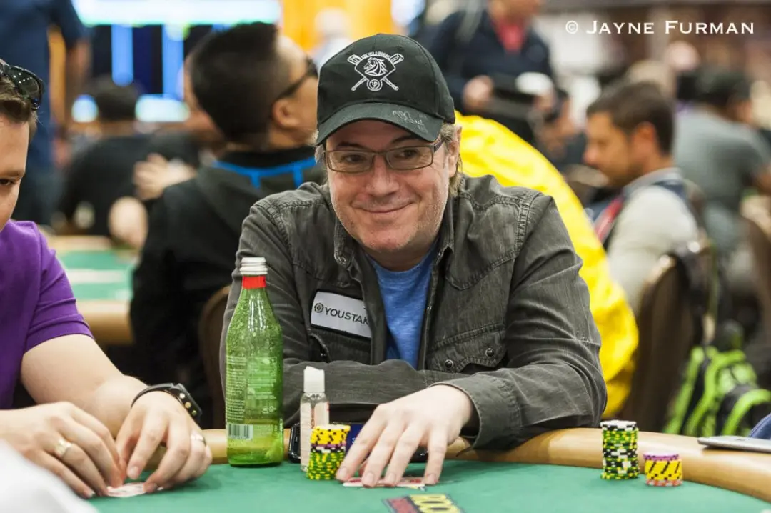 【EV 扑克】06 年 WSOP 主赛冠军做出史上罕见弃牌?其实也没那么少有…