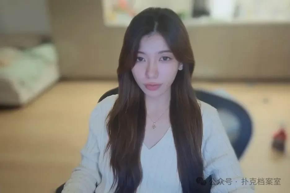 【EV 扑克】七对一包夹?买全桌人的股份打一个人?Britney Jing 遭 HCL 停播审查
